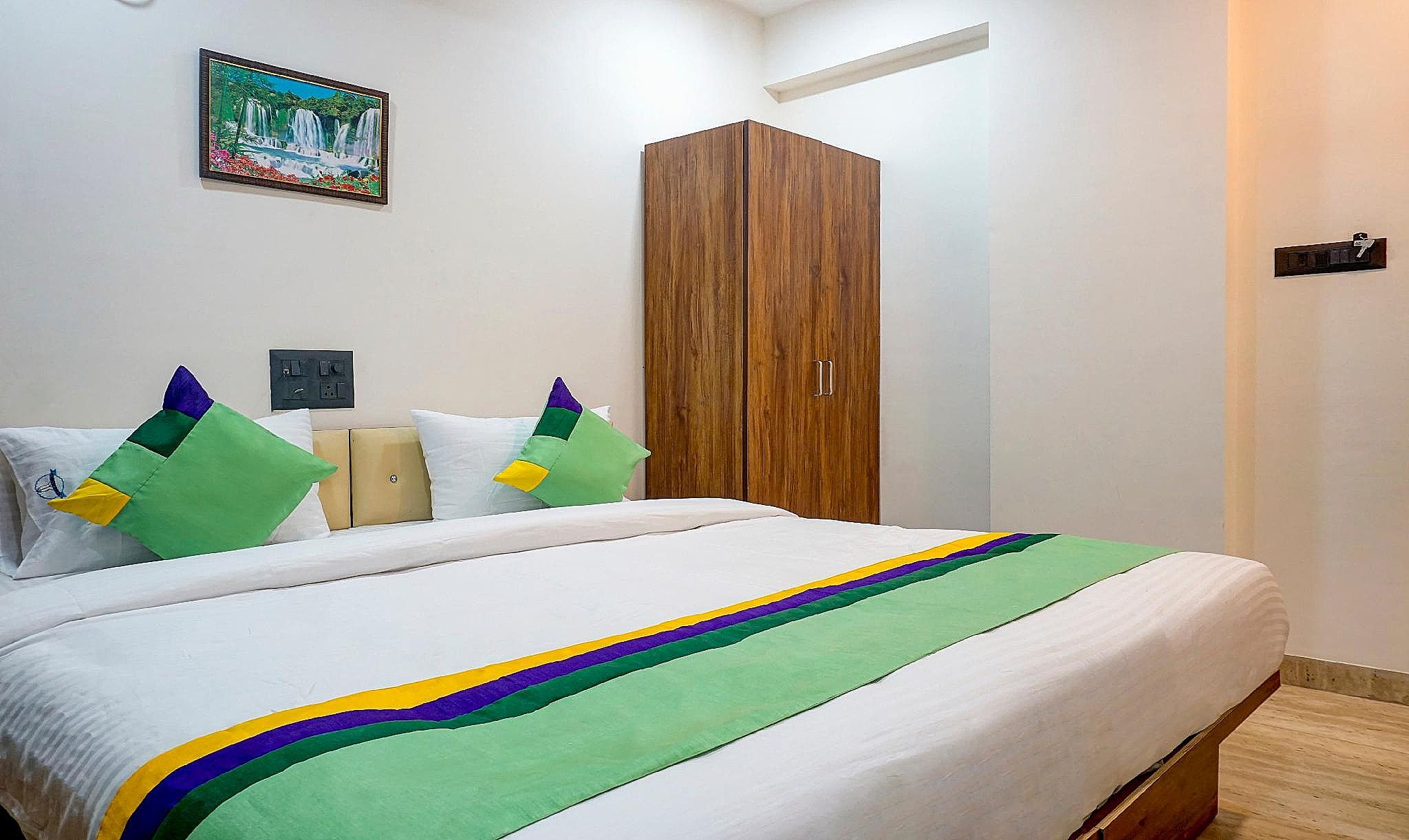 Treebo Trend Atithi Regency Deluxe Double Room