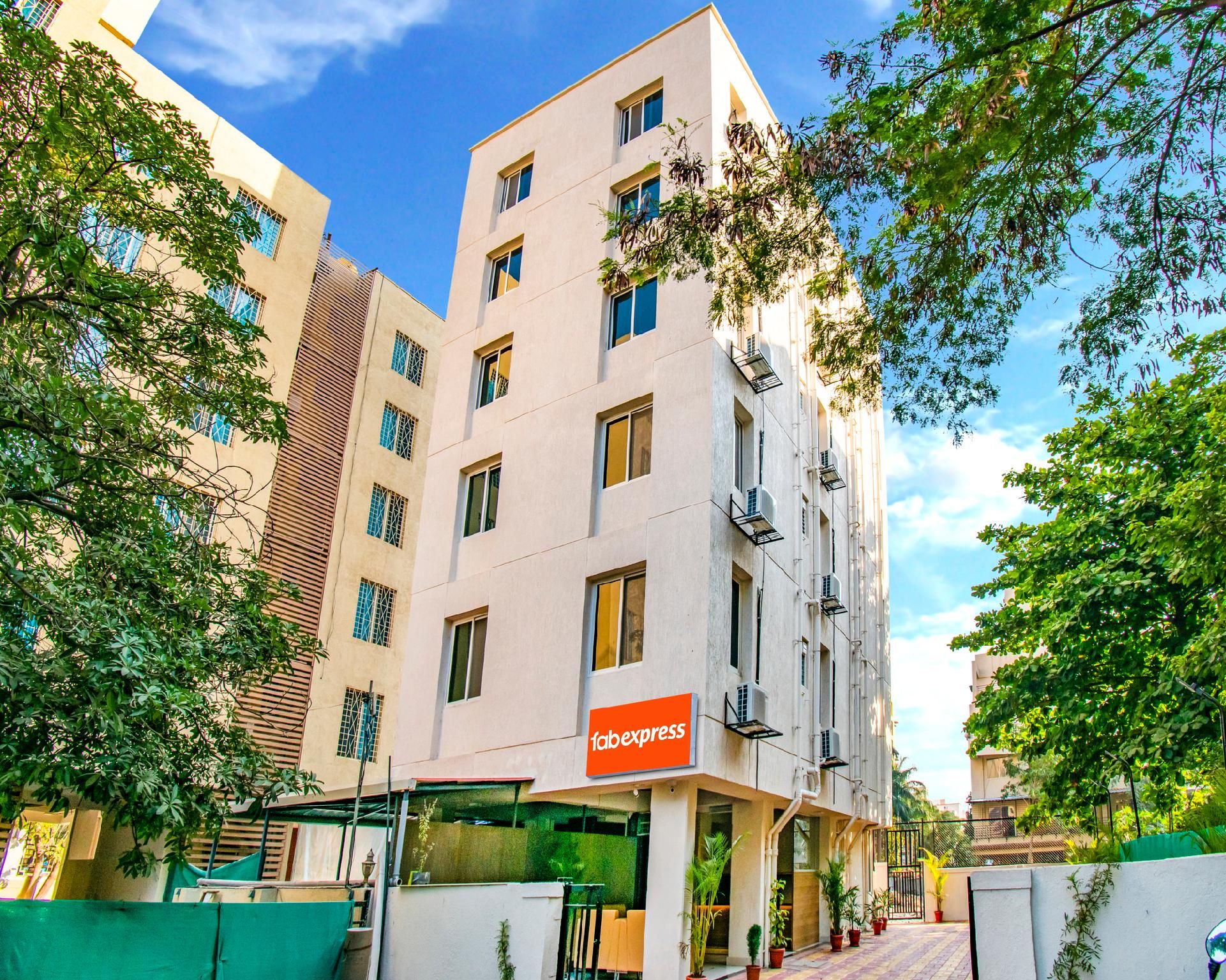 FabHotel Marvel Bliss