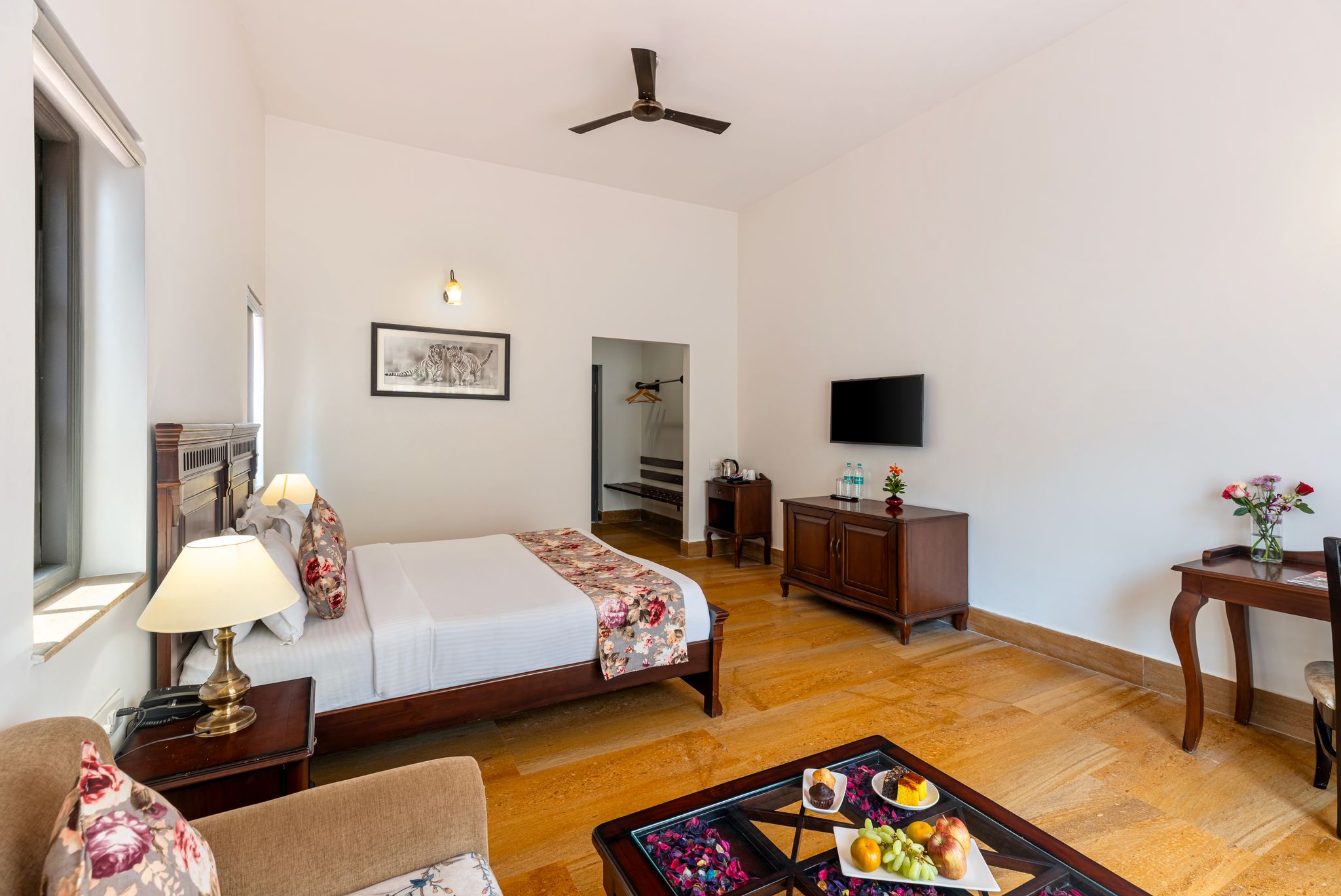 The Hunting Lodge - Luxury Resort in Udaipur Superior Room 3