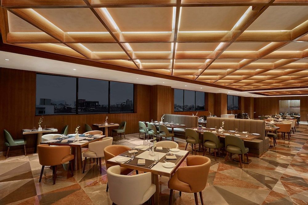 Food & Dining