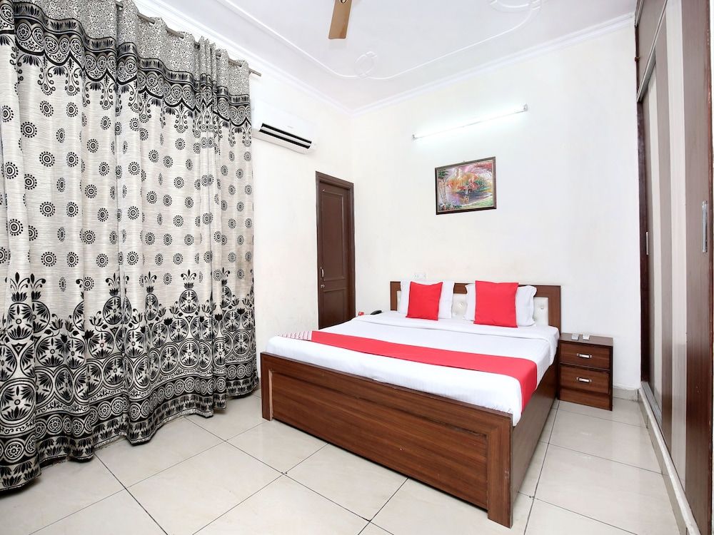 undefined OYO 16735 Gaurav Residency