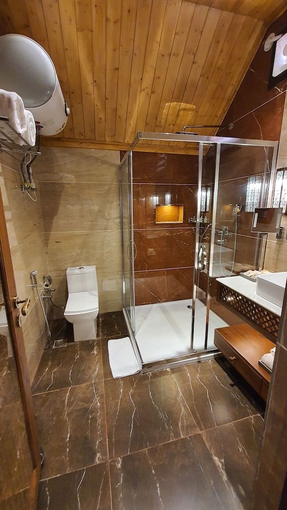 Skyview by Empyrean Gondola View Premium Room With Complimentary Return Gondola Ride Once Per Day 4