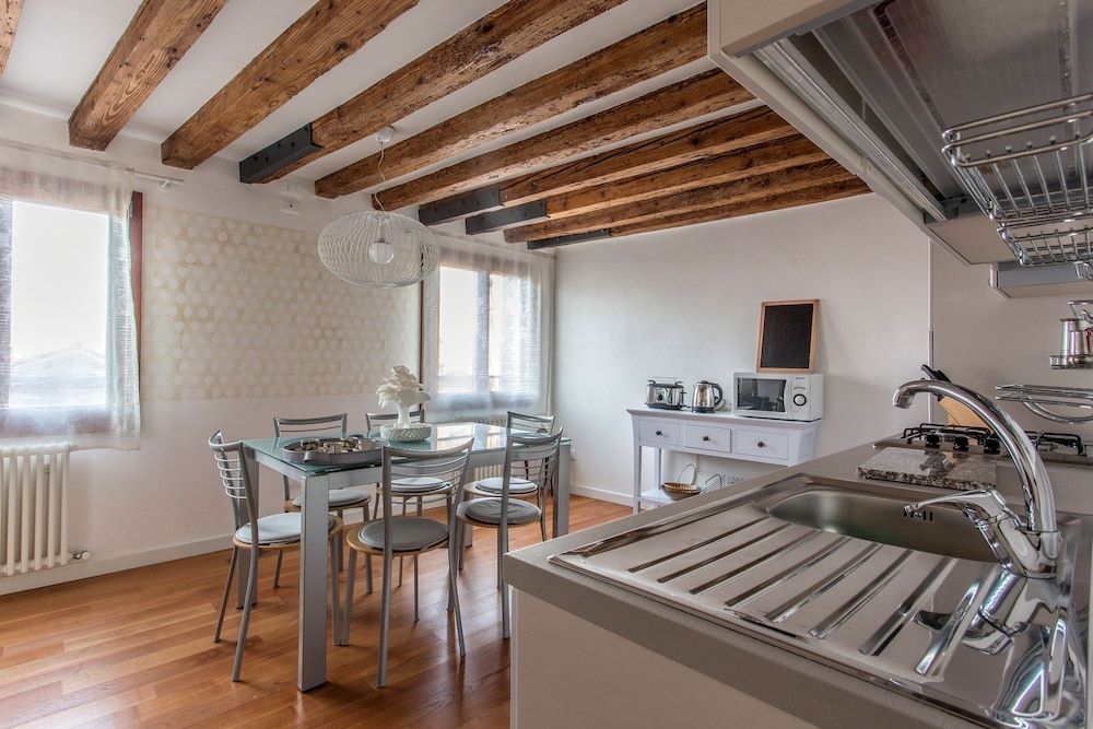 Venezia - Calle Furlani 3277 Apartment, 2 Bedrooms 10