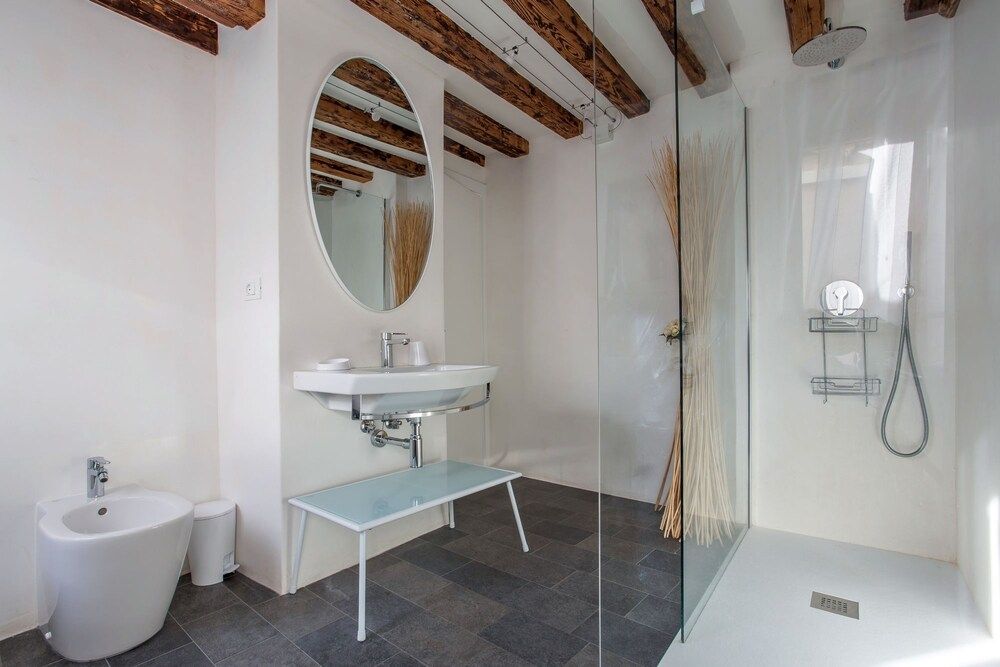 Venezia - Calle Furlani 3277 Apartment, 2 Bedrooms 15