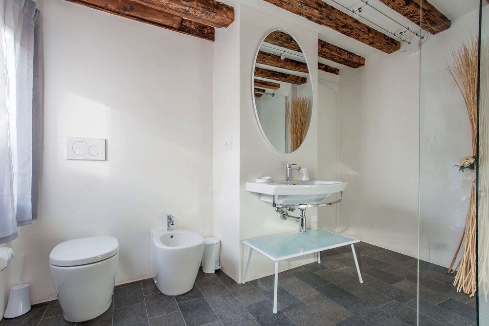 Venezia - Calle Furlani 3277 Apartment, 2 Bedrooms 16