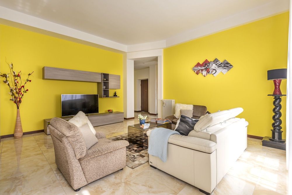 undefined Porta Genova - RentClass Fedora 10