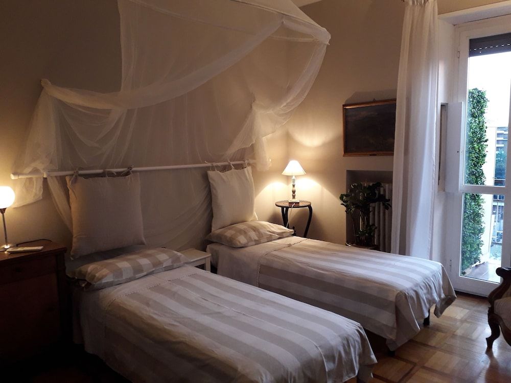 undefined Light Charme 3