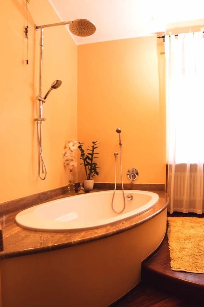 Light Charme Double Room, Private Bathroom 5
