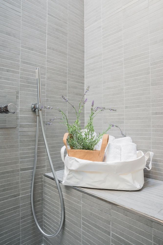 Beautiful Ronco Loft Apartment, 2 Bedrooms 15