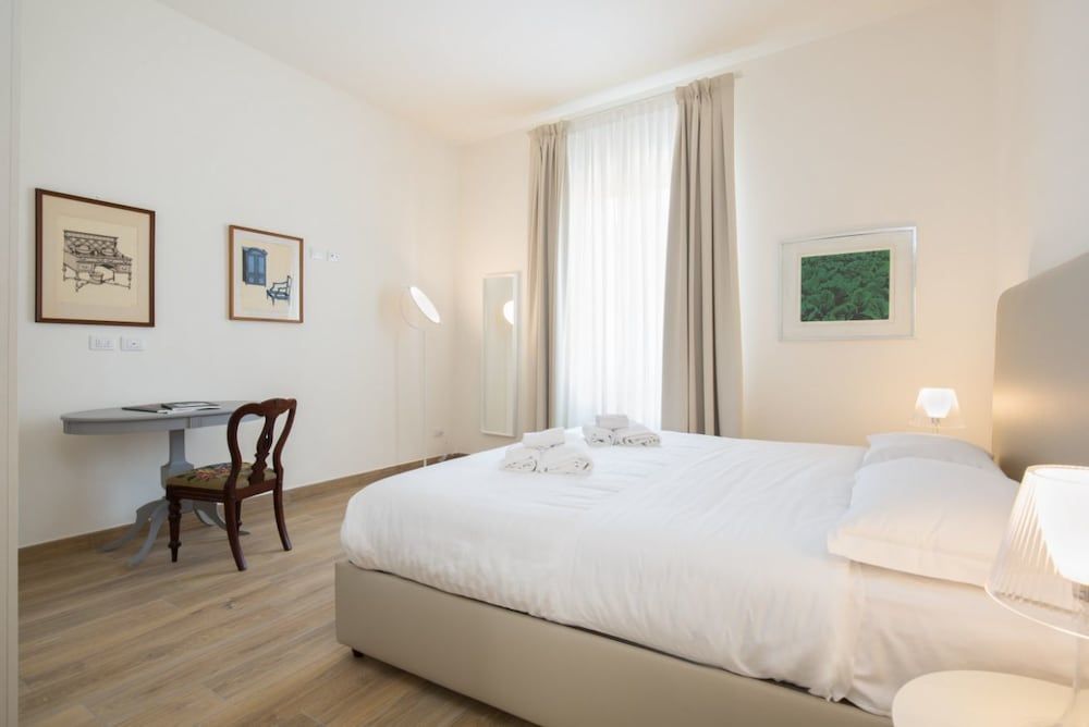 undefined Fiesolana Stylish