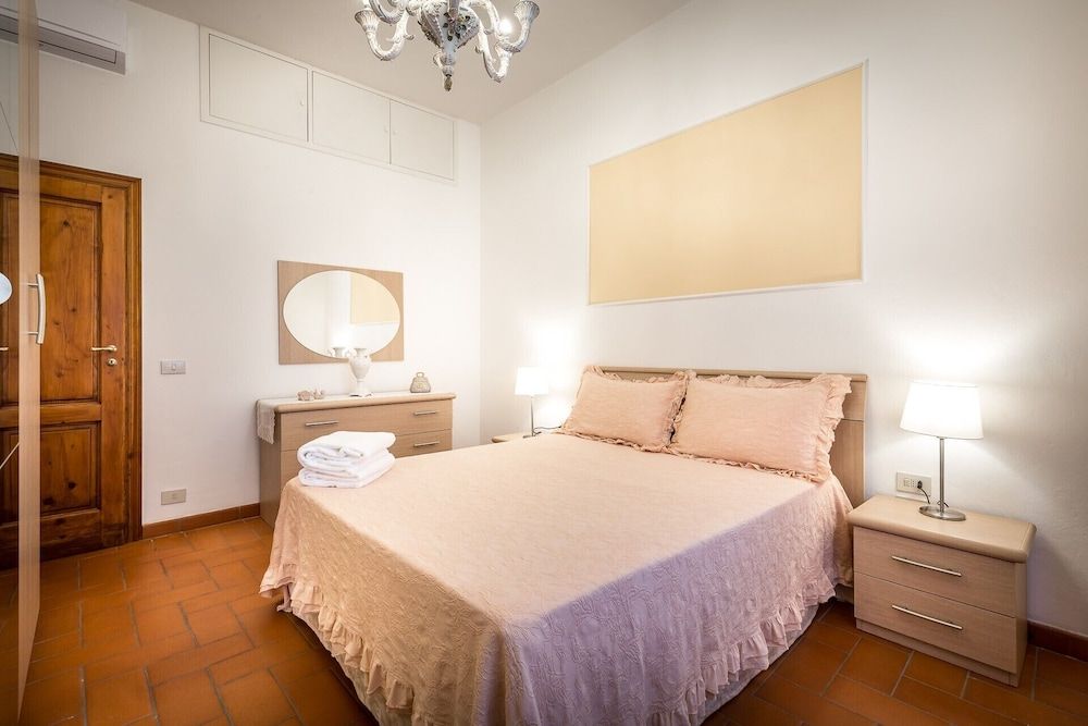 undefined Classic Tuscany Apartment B by Mmega 5