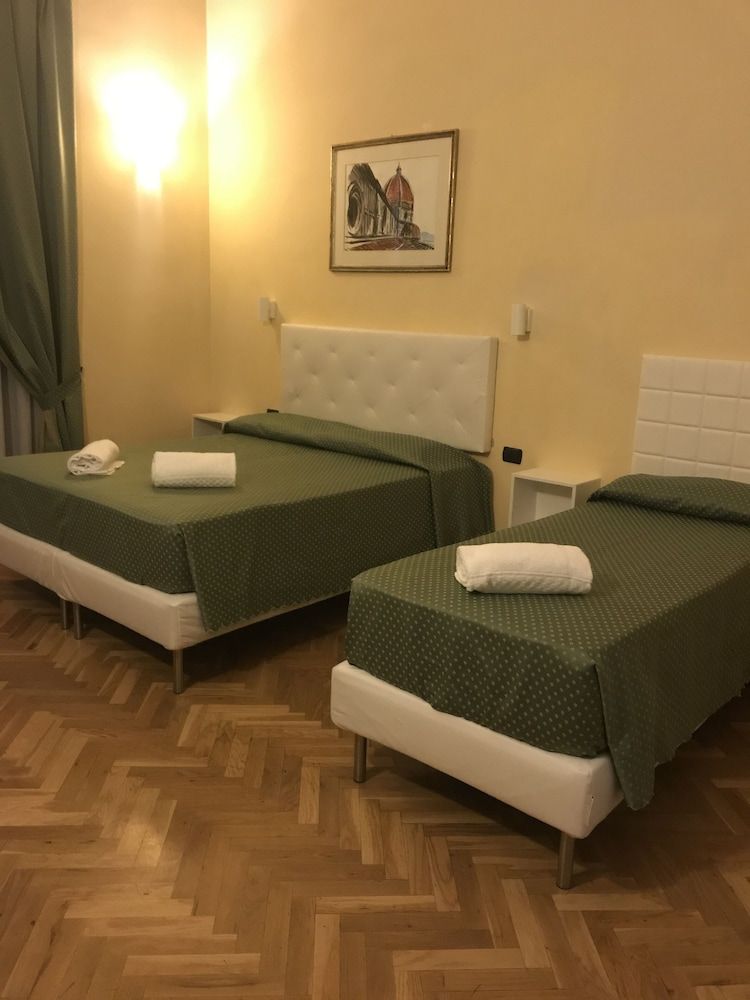 Hotel Giglio Quadruple Room 3