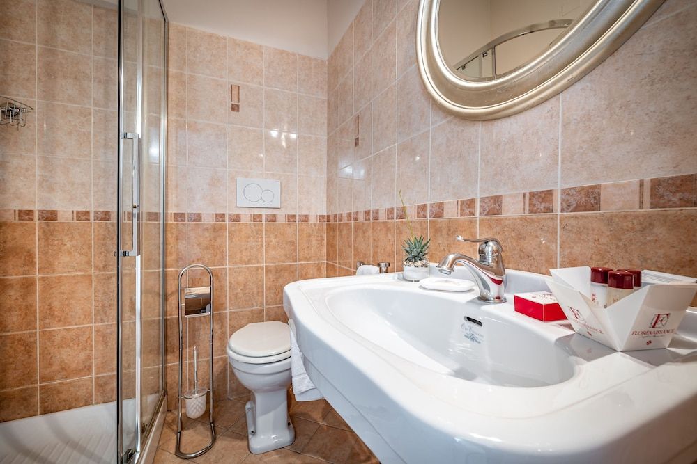 Maison Pitti Florence Superior Double Room 16