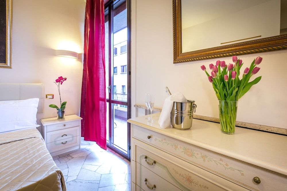 Monna Clara Affittacamere Double Room Single Use, 1 Queen Bed, Non Smoking 4