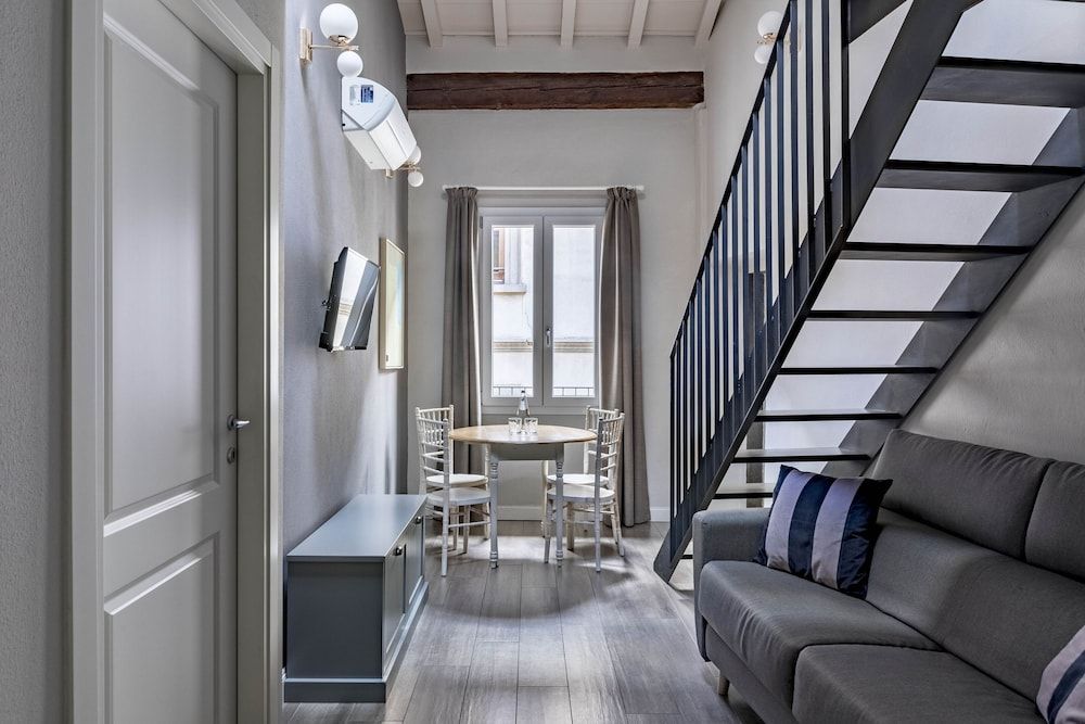 Numa Florence Fiore L 1 Bedroom Apartment, Sofa Bed, Duplex 10