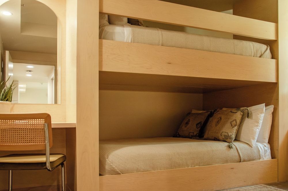 Brut Hotel Elwood Suite 7