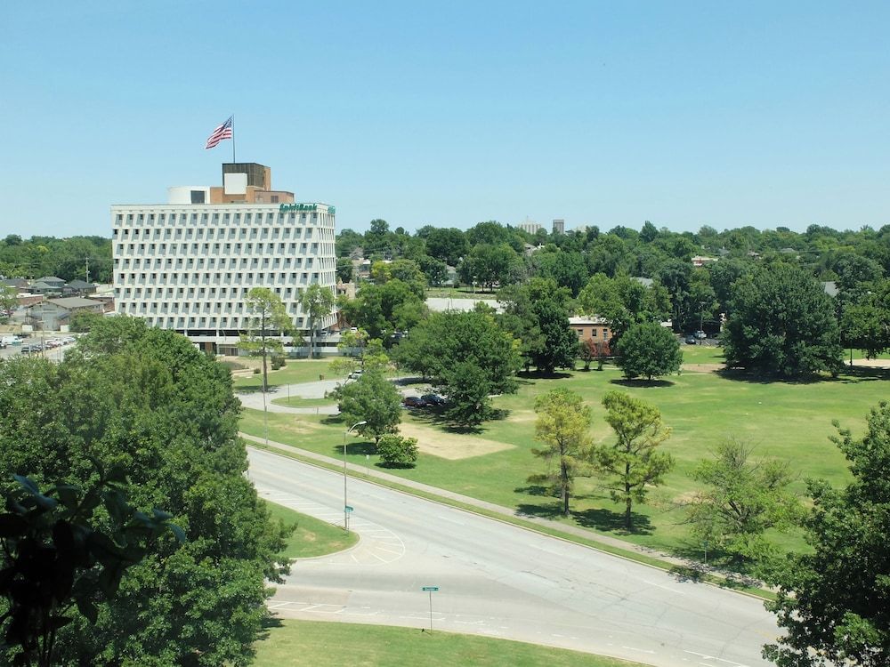 Brut Hotel Stonebreaker 4