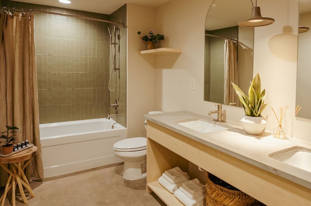 Brut Hotel Stonebreaker 5