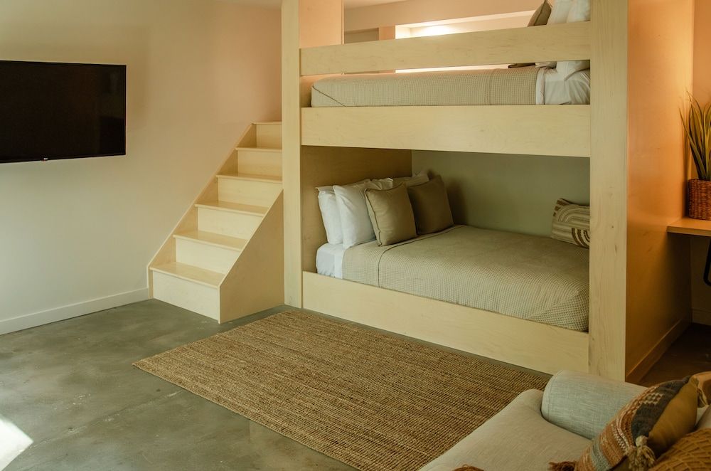 Brut Hotel Elwood Suite 2