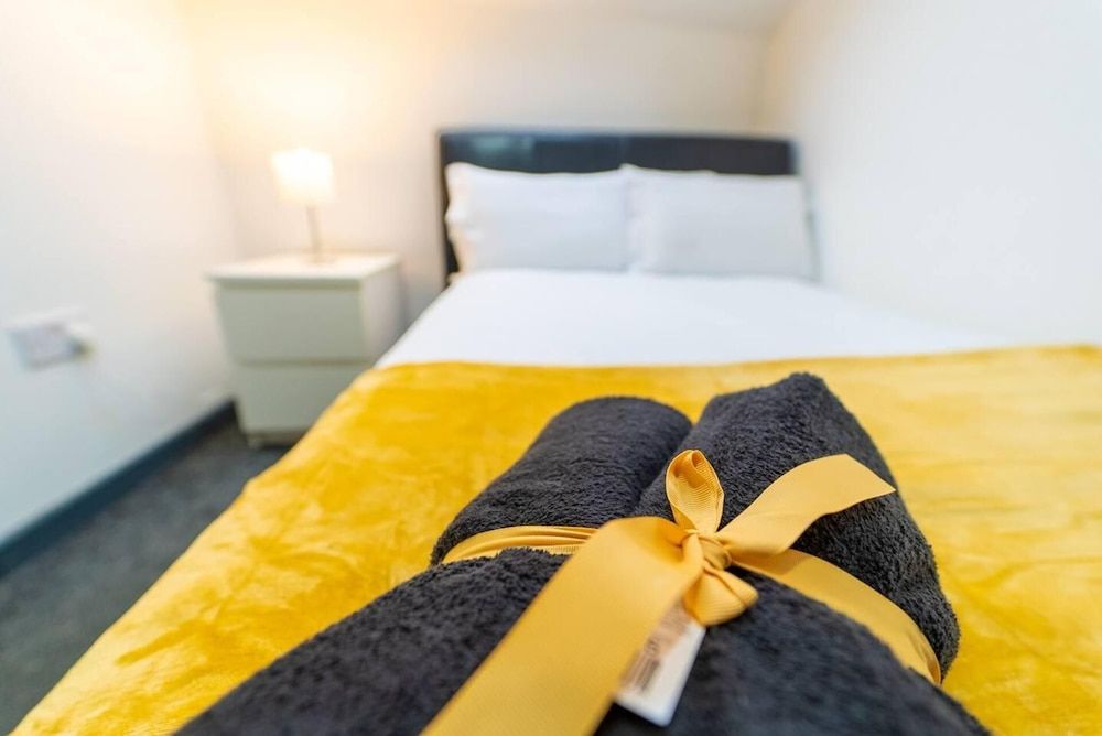 Spacious Comfortable Studio Near the University Studio 6