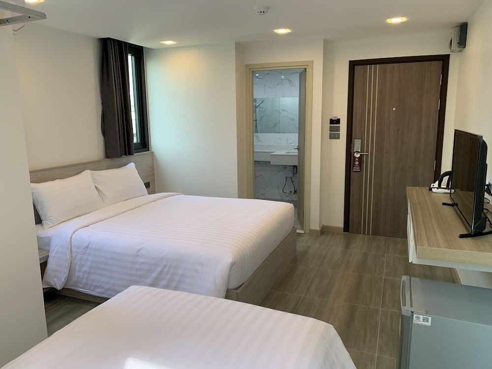 undefined Thana Wisut Hotel 10