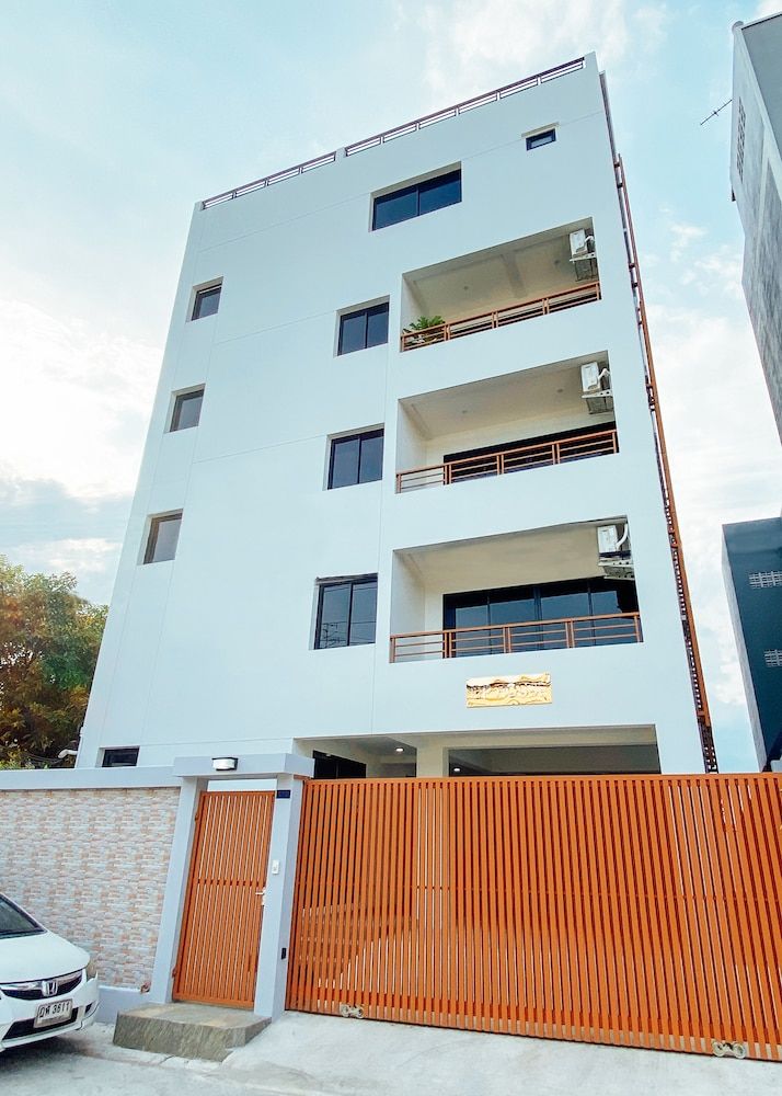 undefined GP House Apartment 4