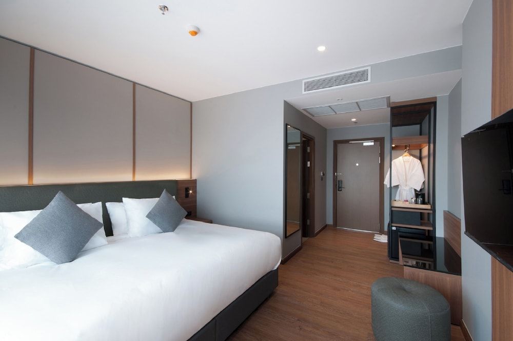 Best Western Chatuchak Superior Room, 1 Double Bed, Non Smoking, City View 8