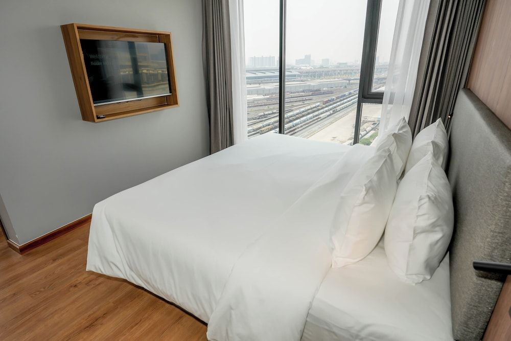 Best Western Chatuchak Superior Room, 1 Double Bed, Non Smoking, City View 7