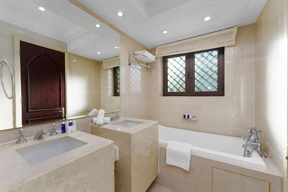 Tasteful Apt cls to Burj Khalifa Dubai Mall Apartment 30