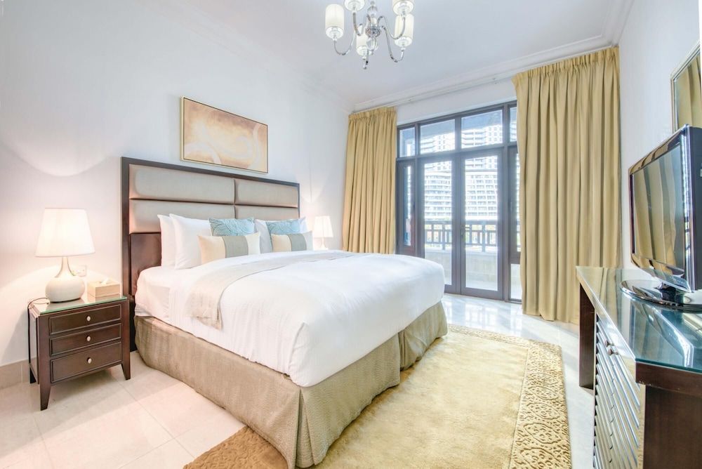 Tasteful Apt cls to Burj Khalifa Dubai Mall Apartment 11