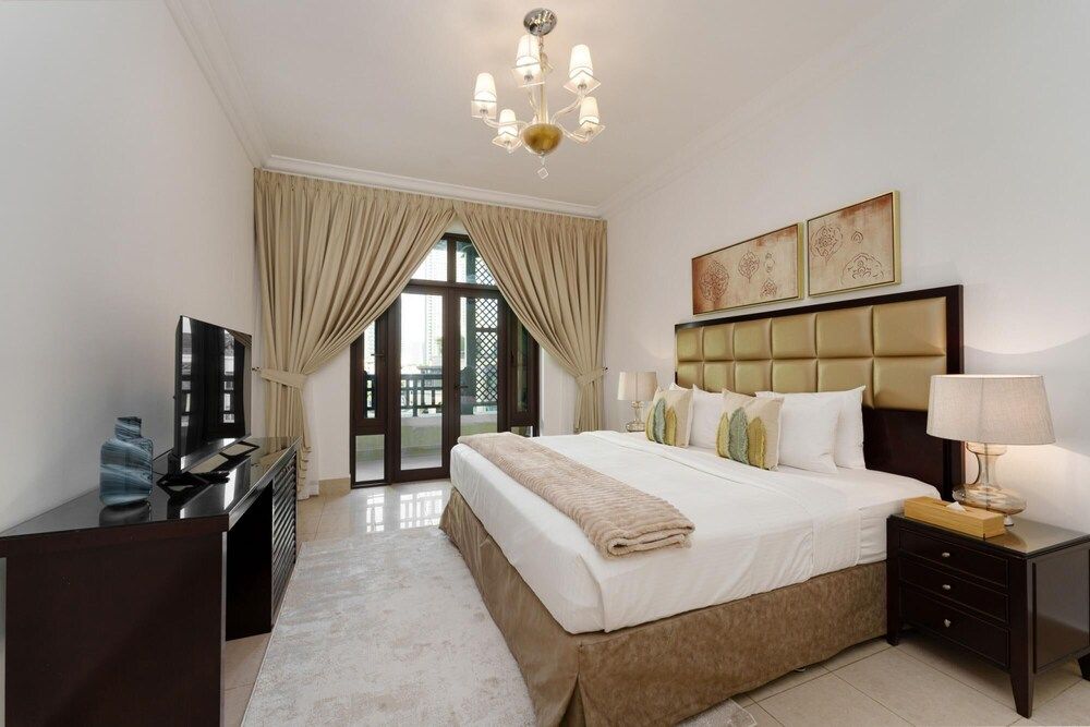 Tasteful Apt cls to Burj Khalifa Dubai Mall Apartment 16