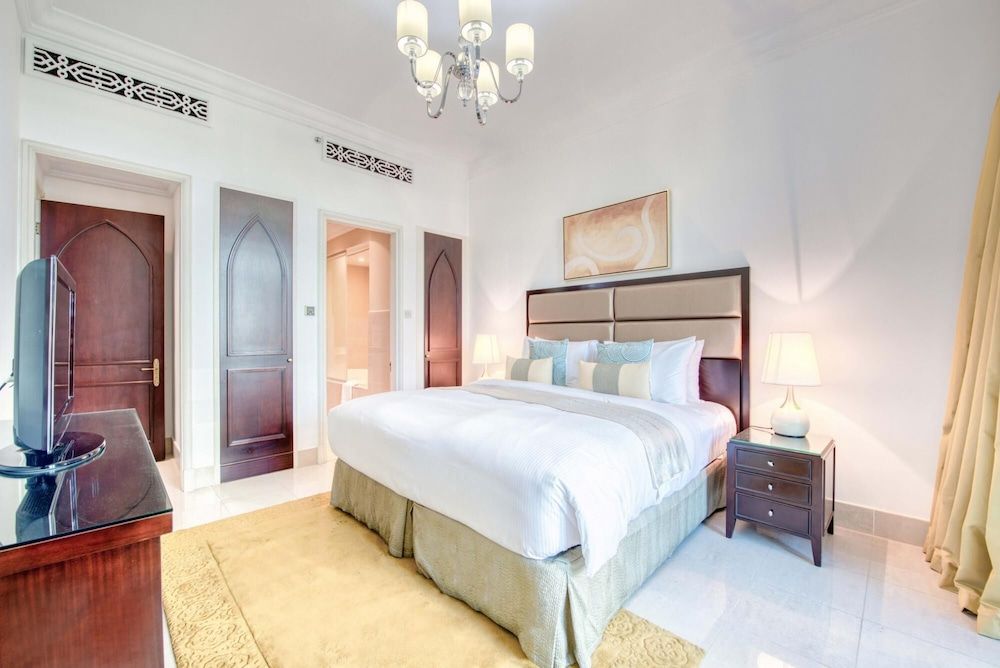 Tasteful Apt cls to Burj Khalifa Dubai Mall Apartment 15