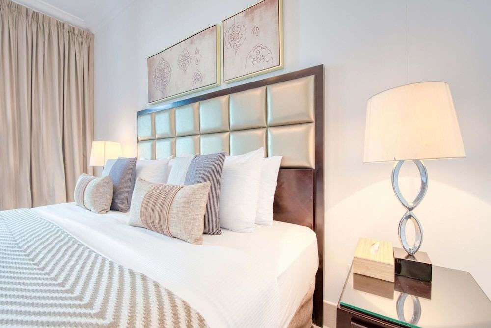 Tasteful Apt cls to Burj Khalifa Dubai Mall Apartment 10