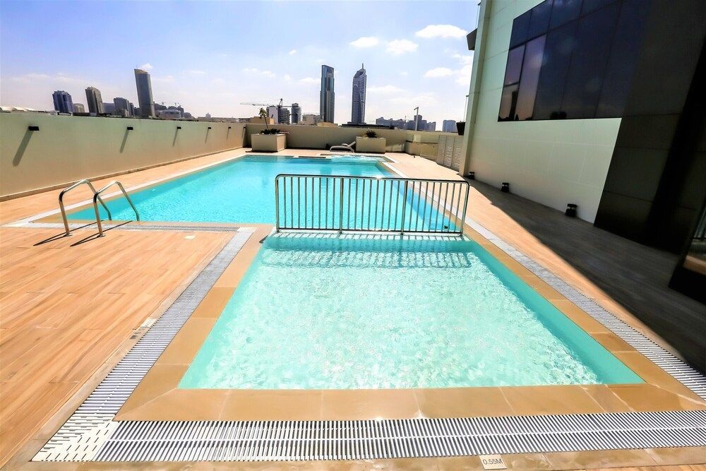 undefined Amazing living in park view studio 4