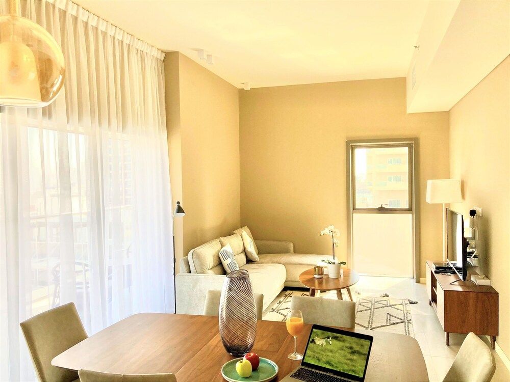 undefined Amazing Living Park View JVC -1bed With Balcony 4