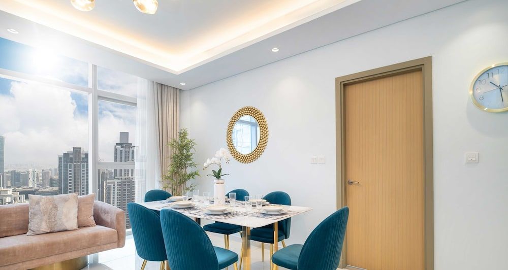 undefined LUX The Paramount Sea View Suite 2