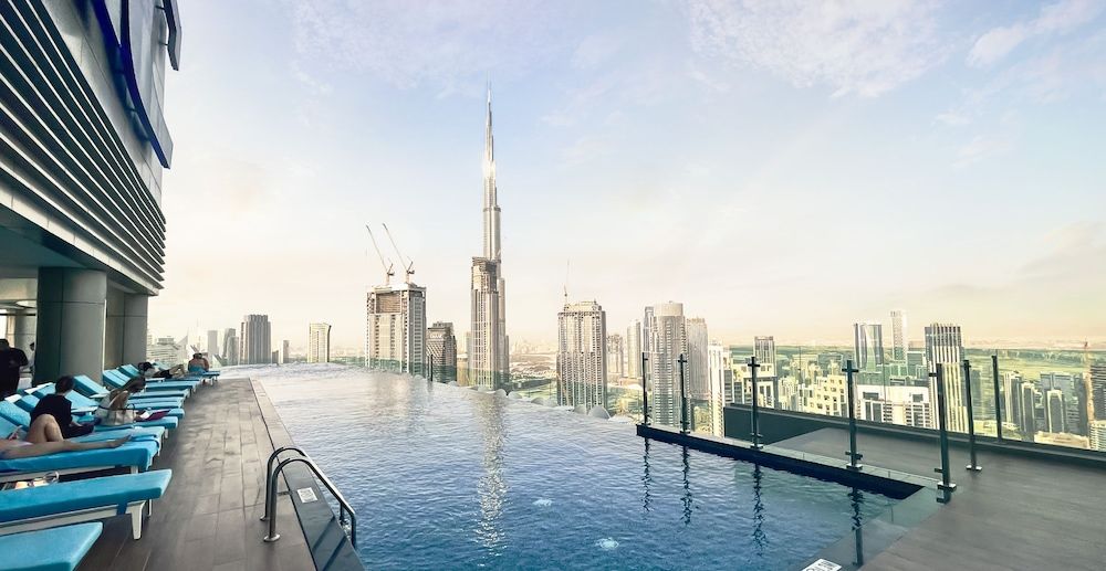 undefined LUX The Paramount Sea View Suite 8