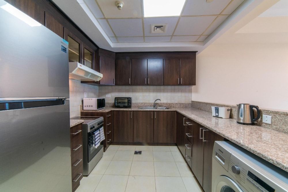 undefined Large 1 Bed Business Bay Canal 4