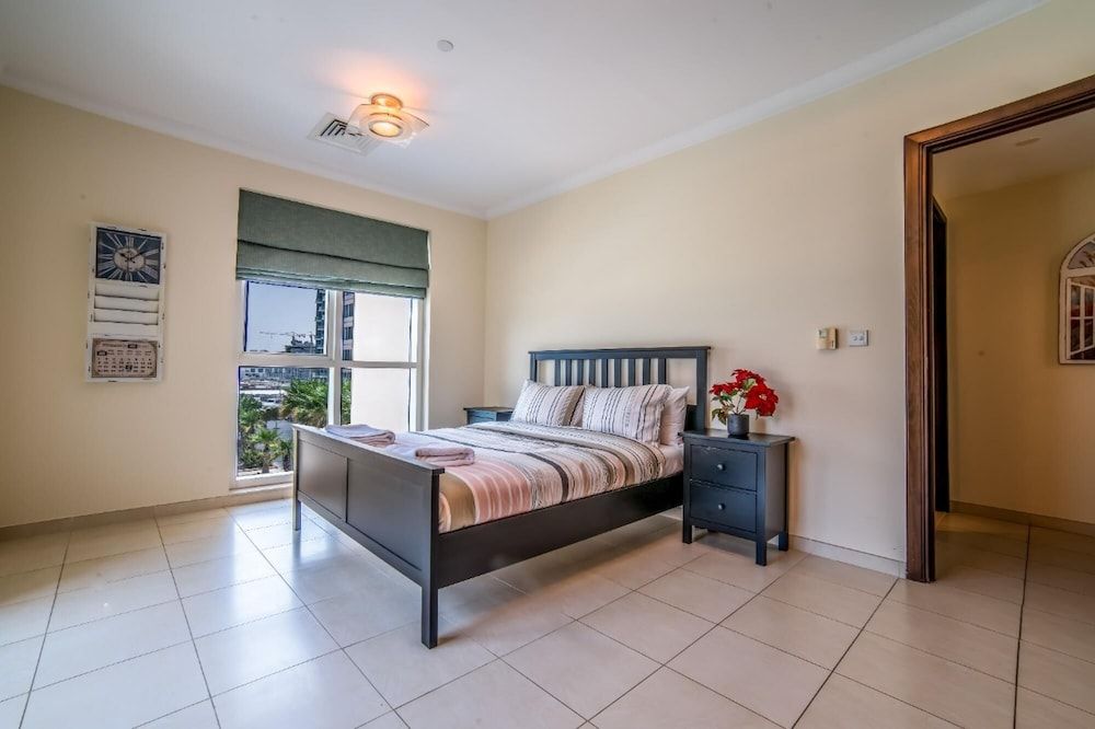 undefined Large 1 Bed Business Bay Canal 10