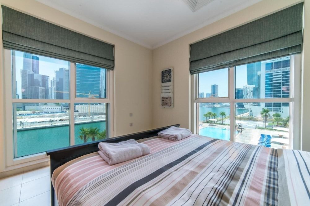 undefined Large 1 Bed Business Bay Canal 8