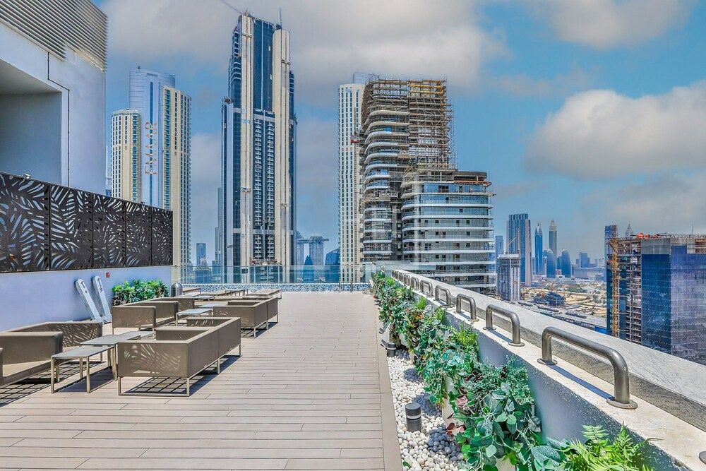 undefined Monty - Cozy Penthouse With Burj Khalifa and Fountain View 5
