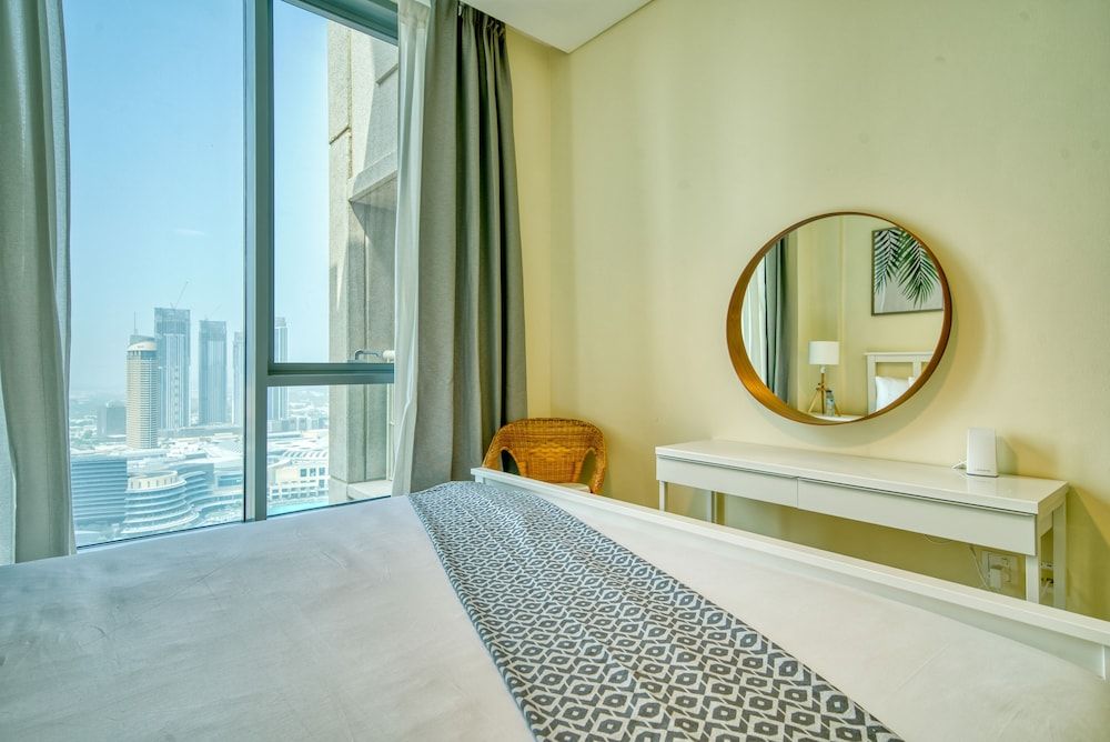 undefined Monty - Cozy Penthouse With Burj Khalifa and Fountain View 9