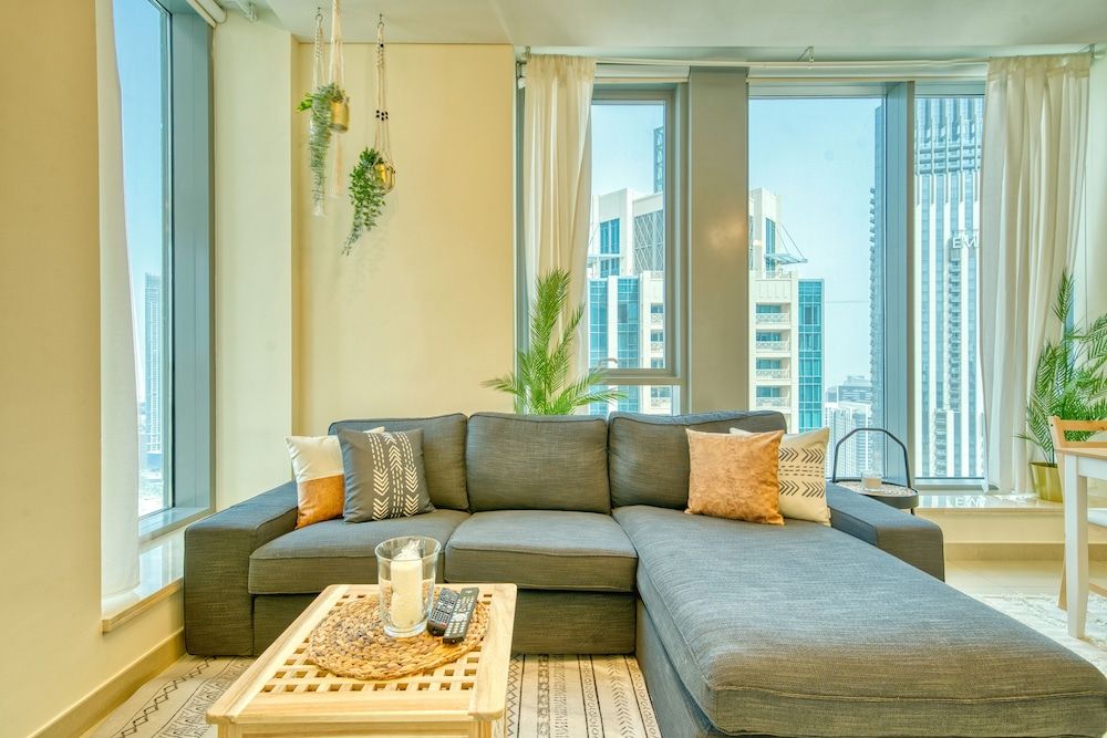 Monty - Cozy Penthouse With Burj Khalifa and Fountain View