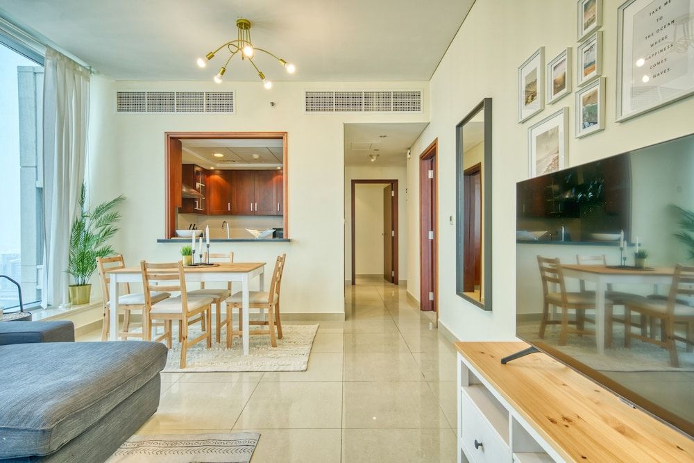 Monty - Cozy Penthouse With Burj Khalifa and Fountain View