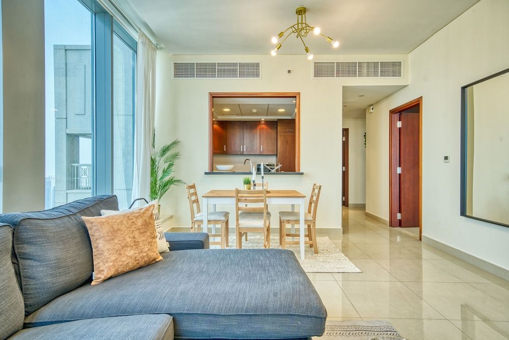 Monty - Cozy Penthouse With Burj Khalifa and Fountain View