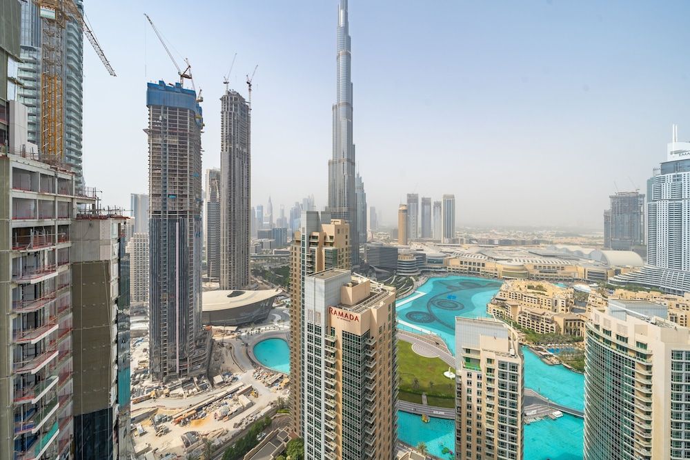 Monty - Cozy Penthouse With Burj Khalifa and Fountain View