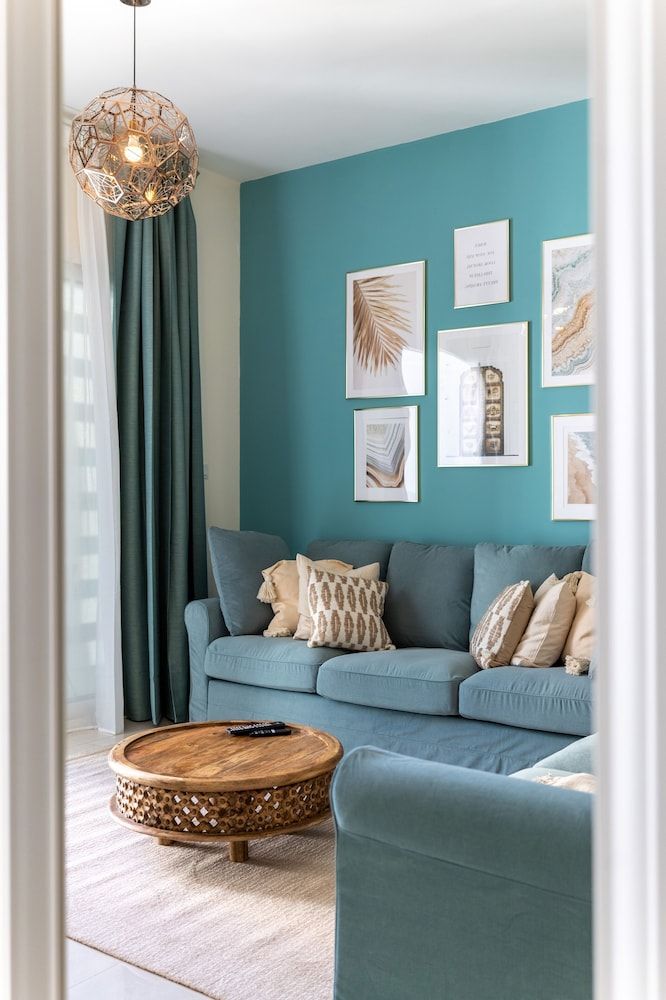 Stylish Waterfront Apartment With Views on Canal Comfort Apartment 23