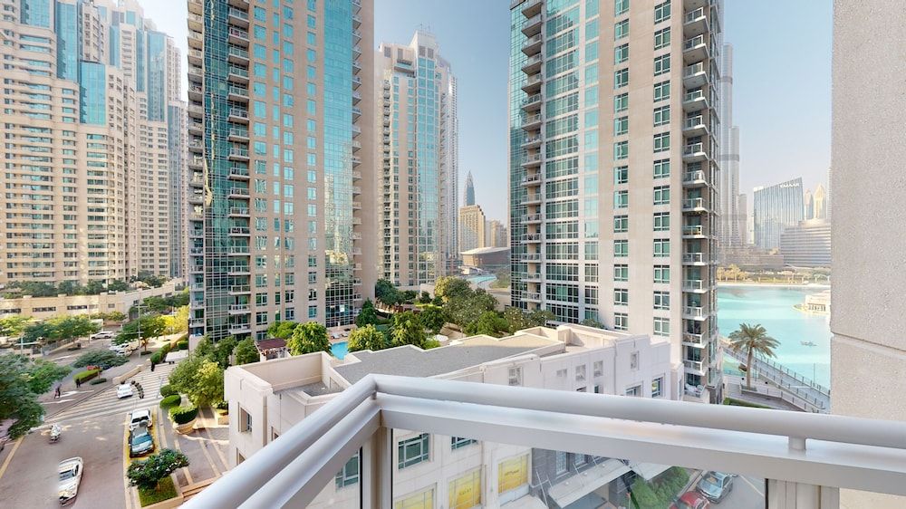 The Residences 601 Executive Apartment 15