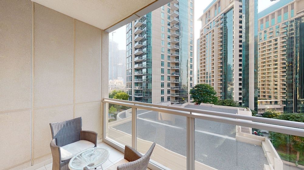 The Residences 601 Executive Apartment 14