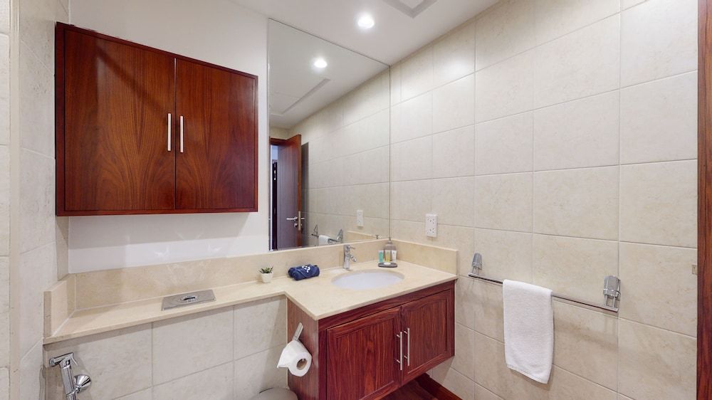 The Residences 601 Executive Apartment 20